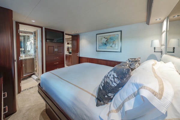 DETERMINATION 112ft Westport Yacht For Sale