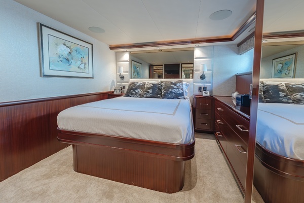 DETERMINATION 112ft Westport Yacht For Sale