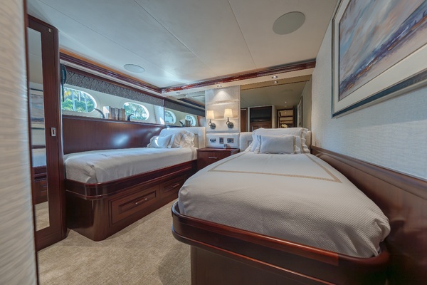 DETERMINATION 112ft Westport Yacht For Sale