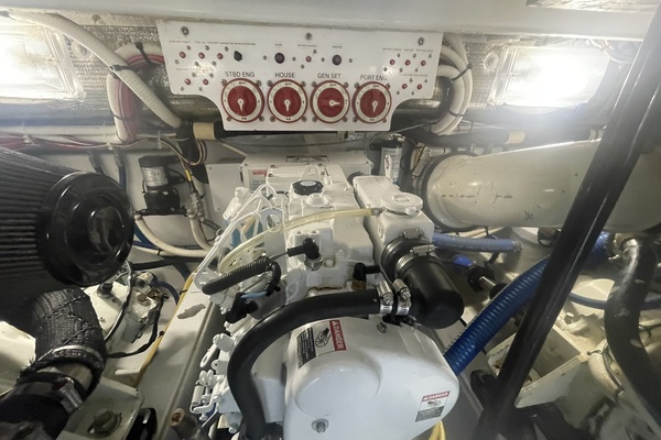 THE OFFICE 33ft L amp H Yacht For Sale