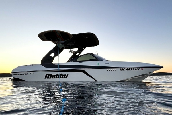 2019 Malibu 21 MLX WakeSetter