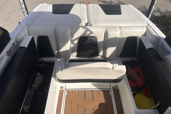 21ft Malibu Yacht For Sale