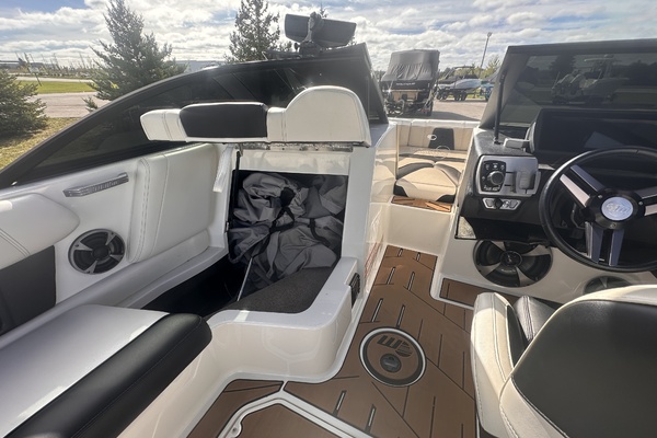 21ft Malibu Yacht For Sale