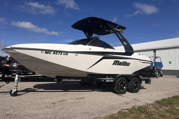 21ft Malibu Yacht For Sale