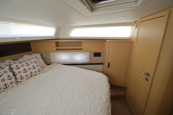 Greenline 48 Fly Hybrid Yacht For Sale