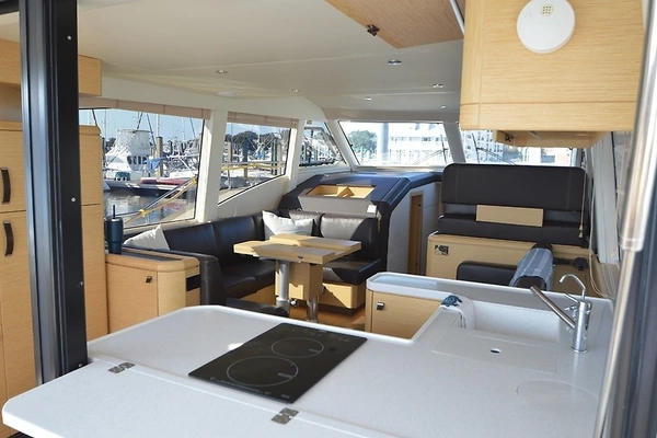 Greenline 48 Fly Hybrid Yacht For Sale