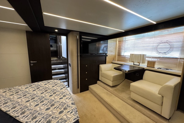Azimut Fly Yacht For Sale