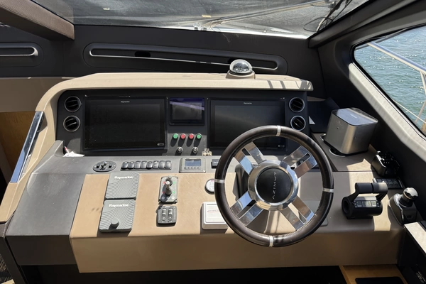 Azimut Fly Yacht For Sale