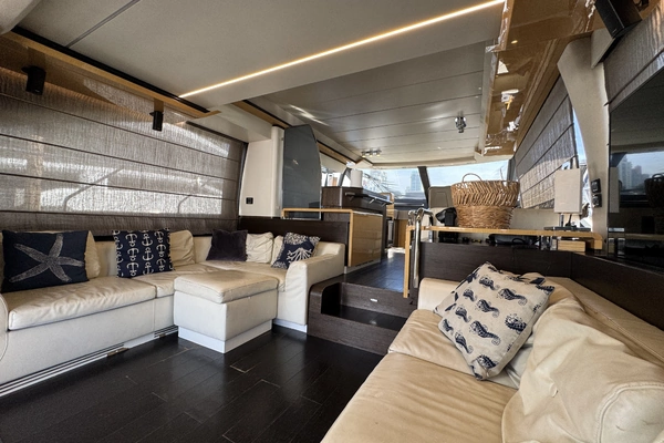 Azimut Fly Yacht For Sale