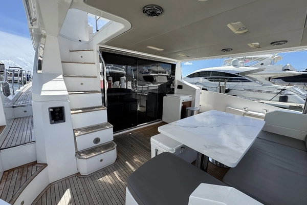 Azimut Fly Yacht For Sale