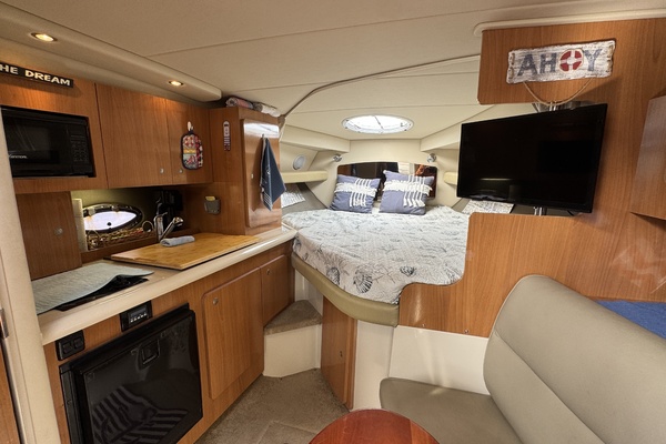 30ft Cruisers Yachts Yacht For Sale