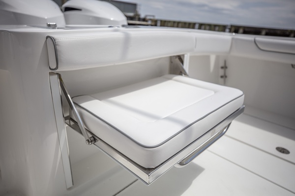 30ft Ablemarle Yacht For Sale