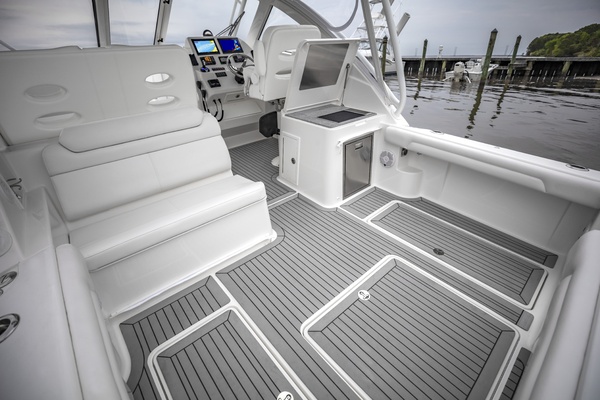33ft Ablemarle Yacht For Sale
