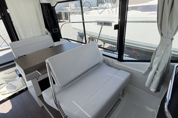 Beowulf 30ft Jeanneau Yacht For Sale