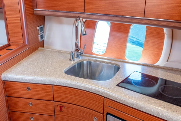 Zeelander  Yacht For Sale
