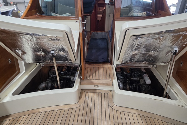 Ruckus 44ft Hinckley Yacht For Sale