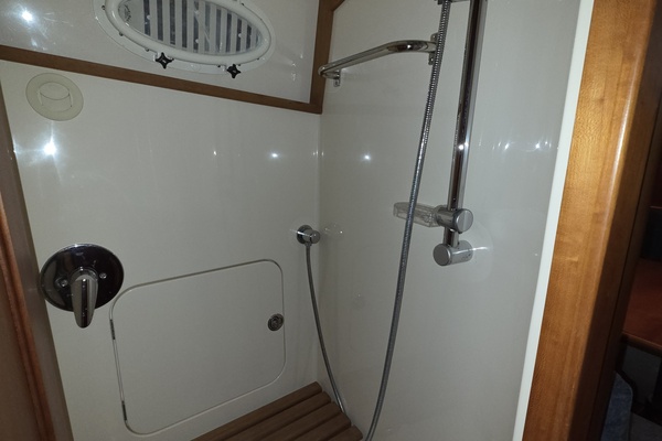 Ruckus 44ft Hinckley Yacht For Sale