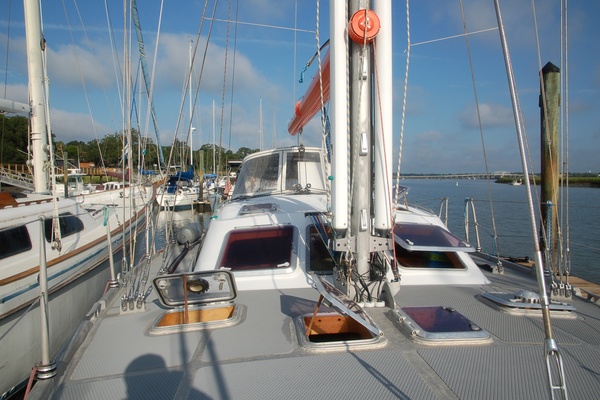 LORIEN 48ft Garcia Yacht For Sale