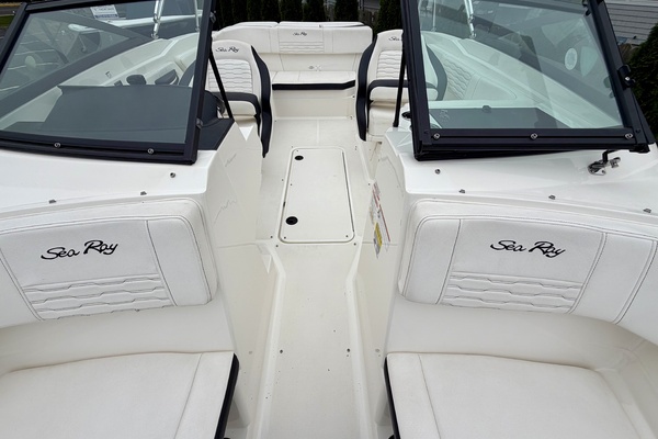 No Name 21ft Sea Ray Yacht For Sale