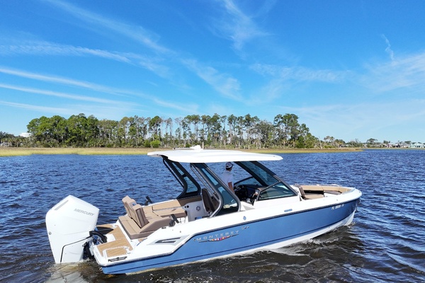 28ft Monterey Yacht For Sale