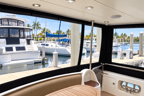 62ft Horizon Yacht For Sale