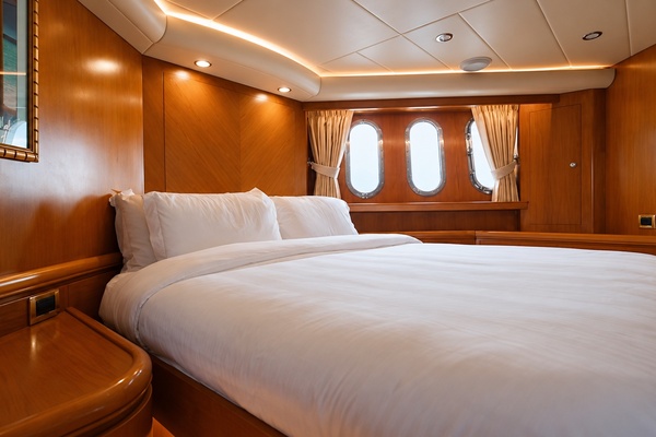 62ft Horizon Yacht For Sale
