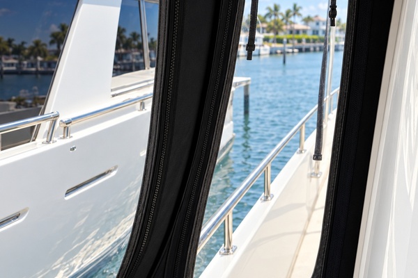 62ft Horizon Yacht For Sale