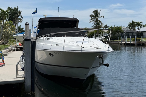 37ft Cruisers Yachts Yacht For Sale