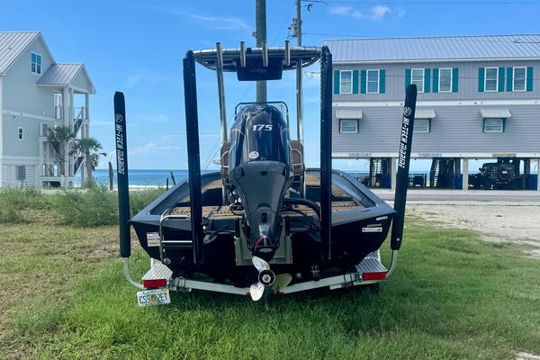 22ft Xpress Yacht For Sale