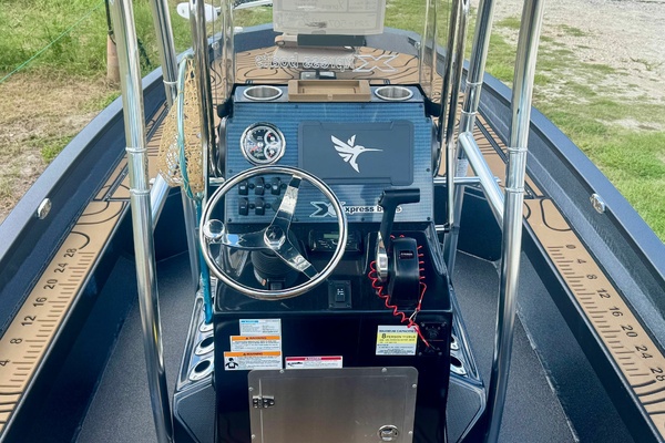 22ft Xpress Yacht For Sale