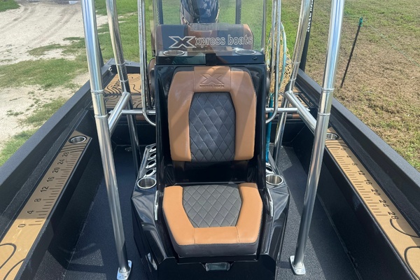 22ft Xpress Yacht For Sale