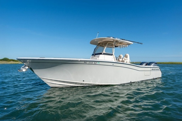 26ft Grady White Yacht For Sale