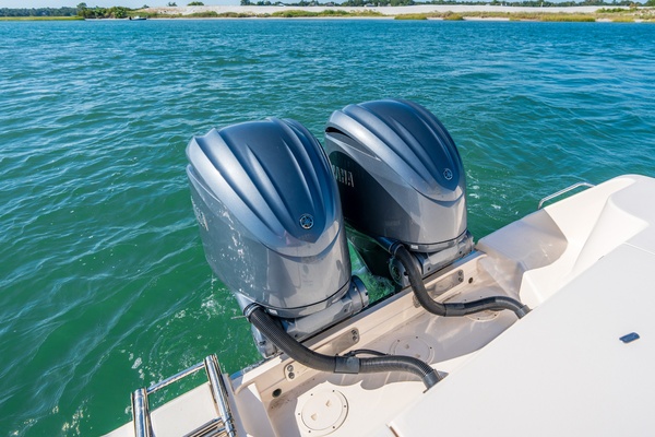 26ft Grady White Yacht For Sale
