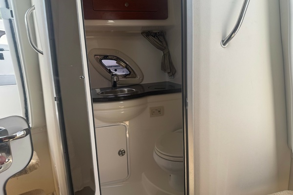 Shannonigans 33ft Rinker Yacht For Sale