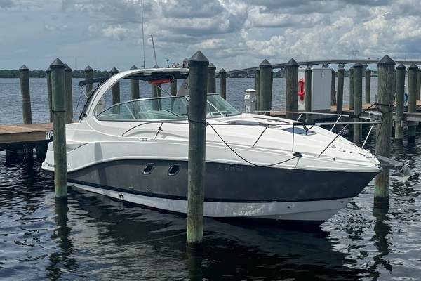 Shannonigans 33ft Rinker Yacht For Sale