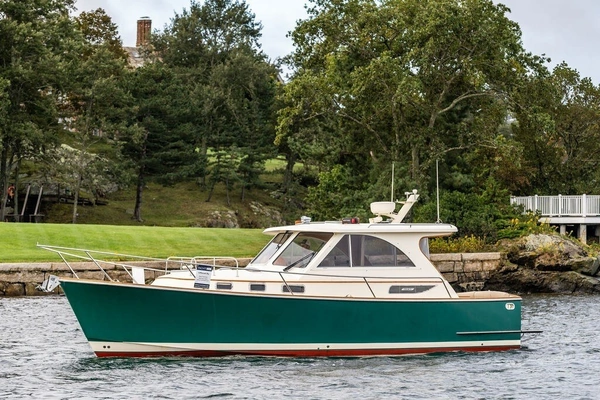 Legacy Yachts 32 Yacht For Sale