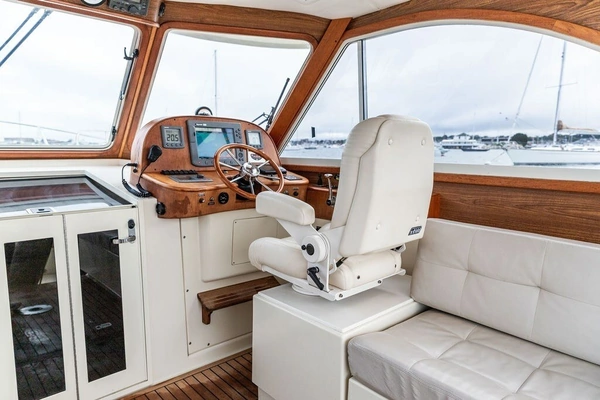 Legacy Yachts 32 Yacht For Sale