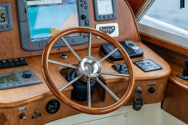 Legacy Yachts 32 Yacht For Sale