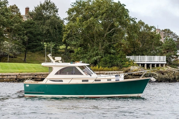 Legacy Yachts 32 Yacht For Sale
