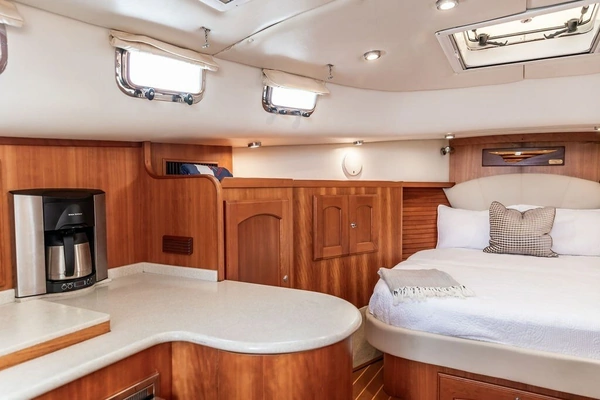 Legacy Yachts 32 Yacht For Sale