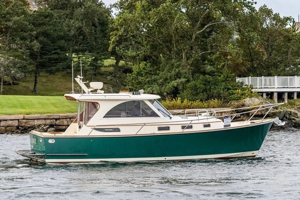 Legacy Yachts 32 Yacht For Sale