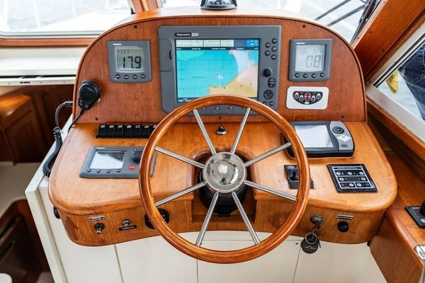 Legacy Yachts 32 Yacht For Sale