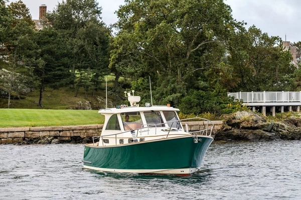 Legacy Yachts 32 Yacht For Sale