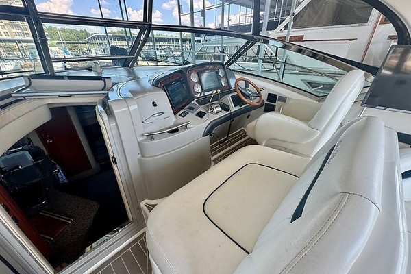 Disconnected 41ft Sea Ray Yacht For Sale