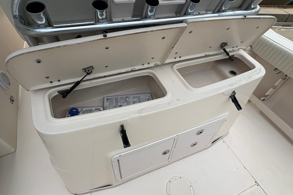 30ft Grady White Yacht For Sale