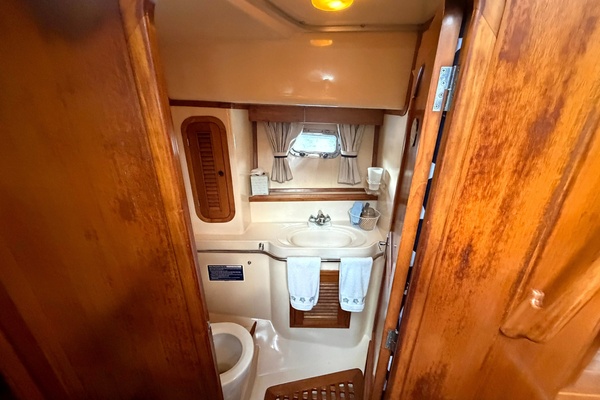 Ark Angel 36ft Heritage East Yacht For Sale