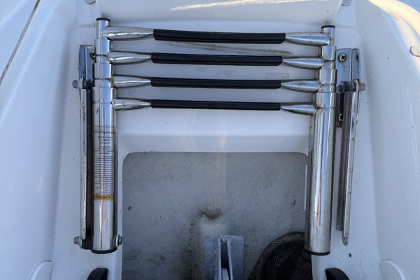 24ft Sea Ray Yacht For Sale