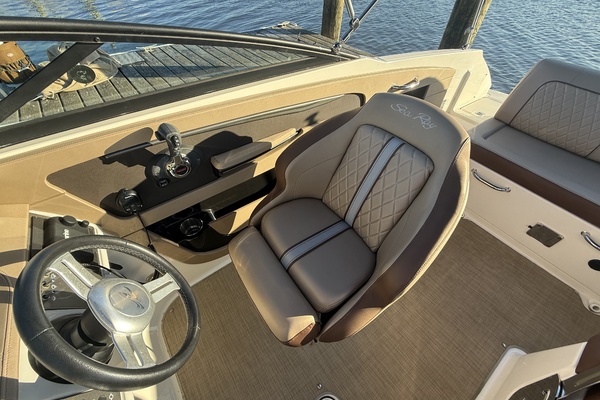 24ft Sea Ray Yacht For Sale