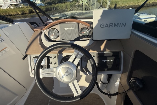 24ft Sea Ray Yacht For Sale