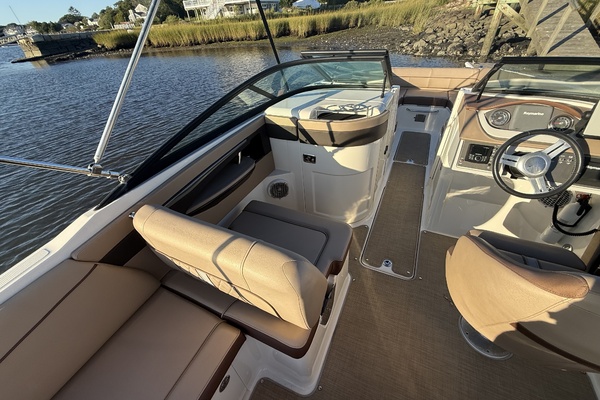 24ft Sea Ray Yacht For Sale
